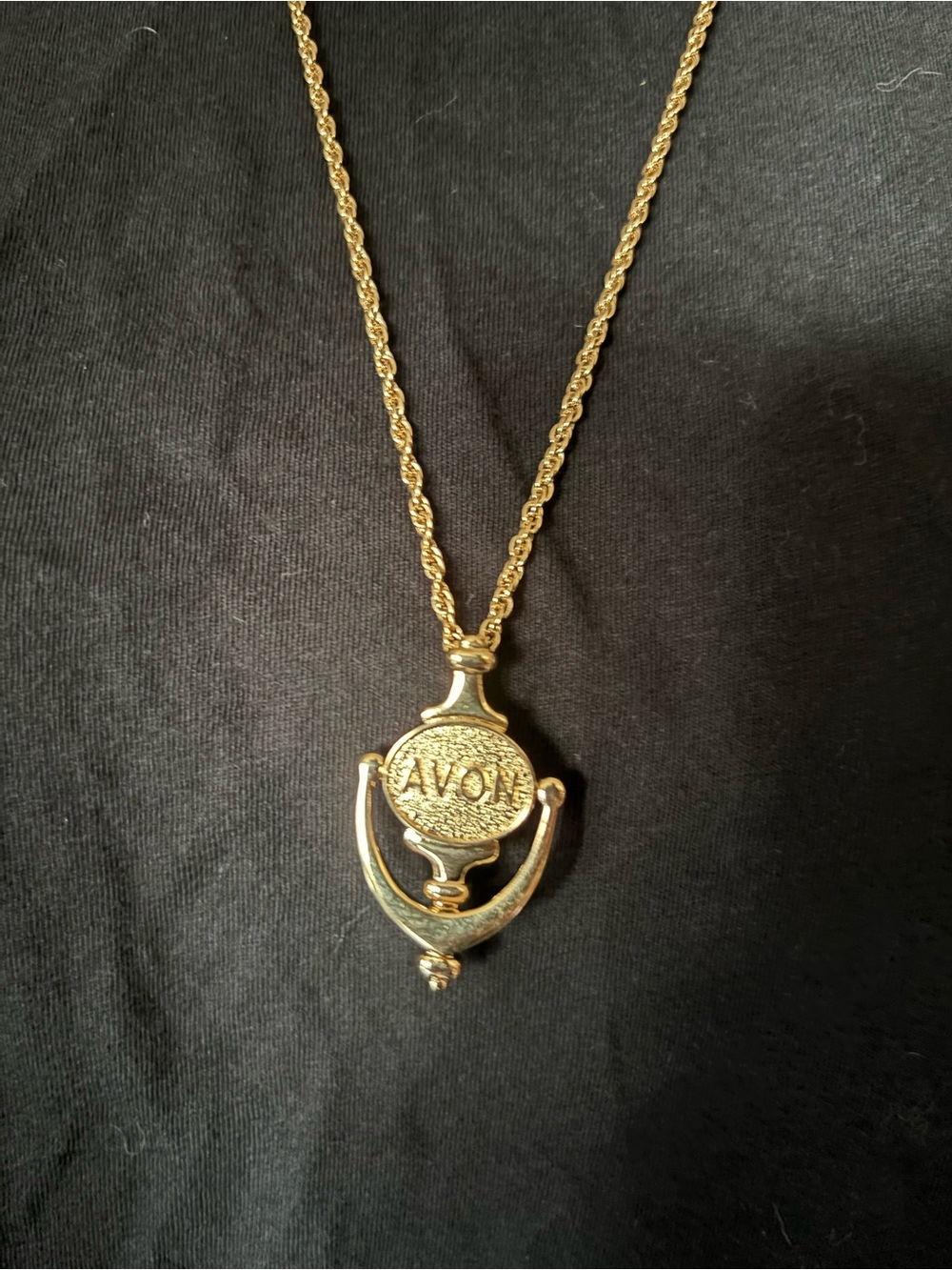 Avon Gold Tone Medallion Pendant Necklace